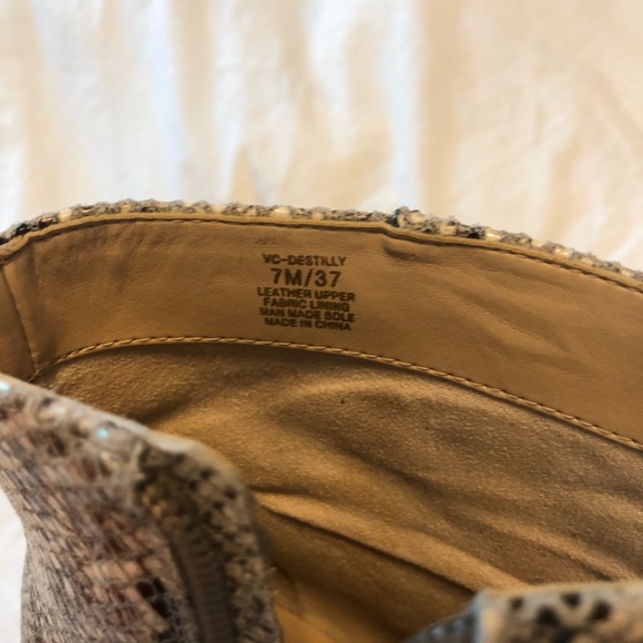 Vince Camuto Snakeskin Boot, sz 37, hardly worn - Picture 6 of 8